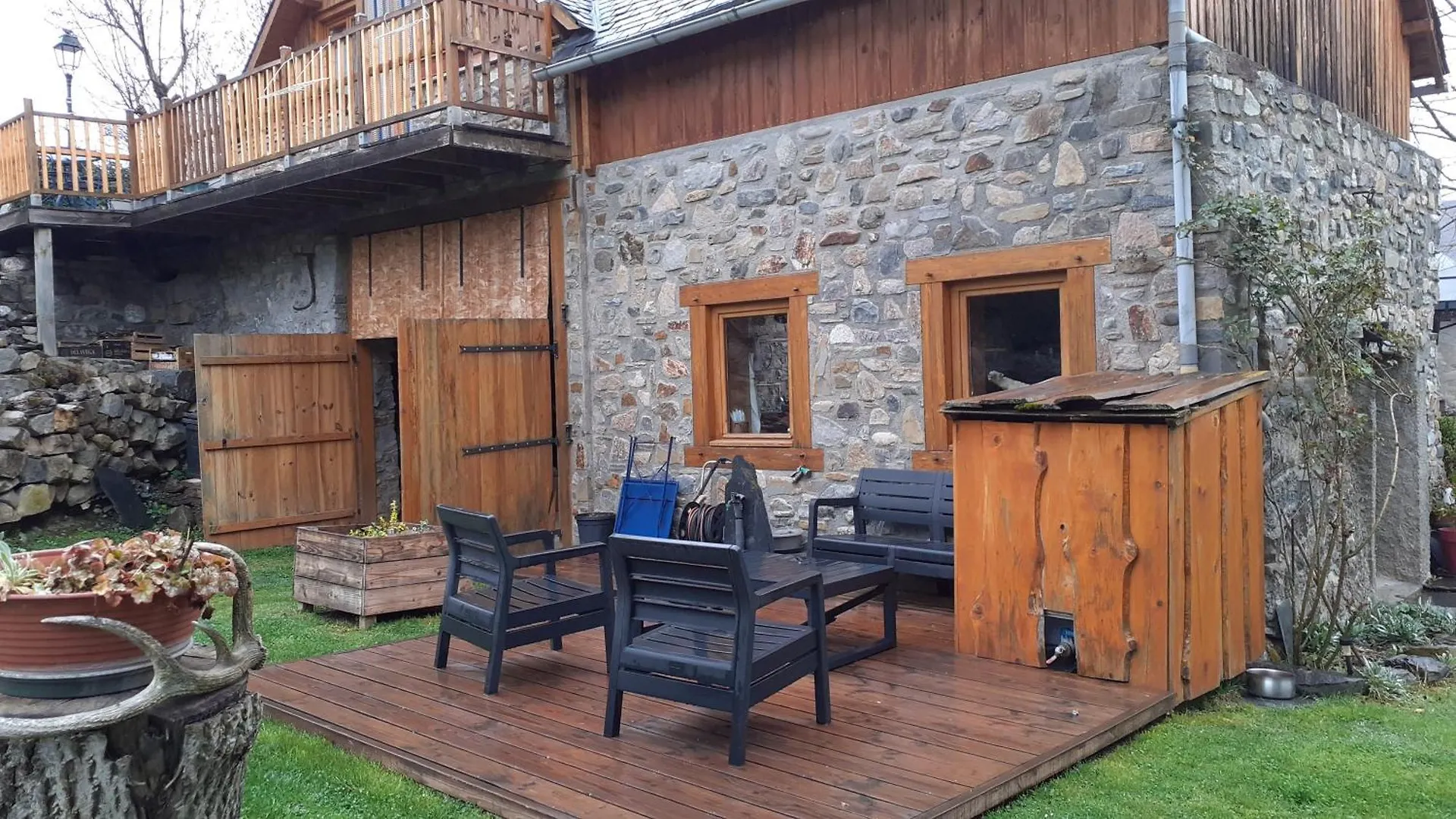 Gite Du Sapin Vert Sailhan Chalet